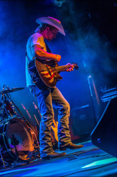 Liam Mogan - The Canyon Club - Musician Photography by Volker "Frank" Buddenbrock